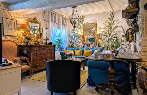 Saint-Victor-sur-Arlanc Bed & Breakfast | Renovated rural charm in peaceful setting