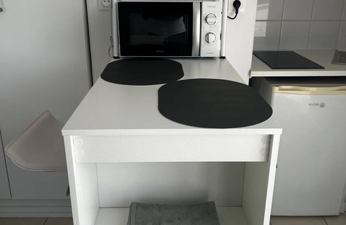 Le Bon Sauveur Apartment | Renovated apartment with 50 m2 terrace