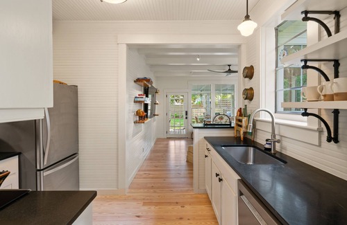 East Beach House | Renovated Cottage w/New Heated Swimming Pool at East Beach's 6th St. Access