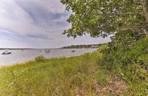 Teaticket House | Renovated Cape Cod Home Walk to Beach and Downtown!