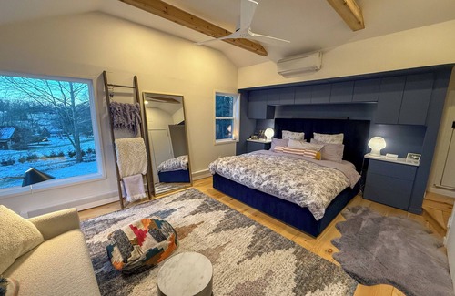 Flemington Other | Renovated Charming Rustic Farmhouse, Modern + Stylish Retreatnn