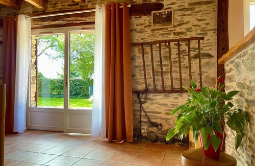 La Chevallerais Cottage | Renovated Cottage with Garden, Game Room, Near Nantes-Brest Canal, Sleeps 9