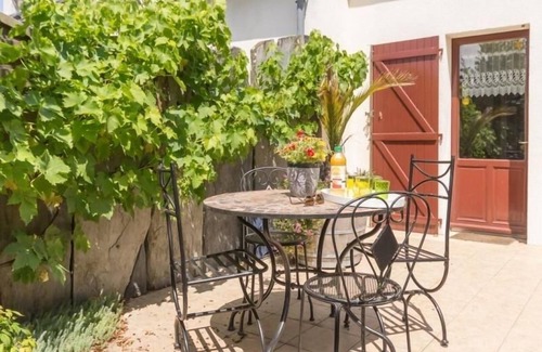 La Chevallerais Cottage | Renovated Cottage with Garden, Game Room, Near Nantes-Brest Canal, Sleeps 9