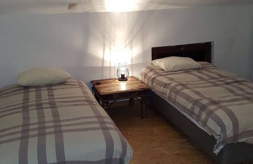 Rooigem House | Renovated family house, spacious, all comfort! !