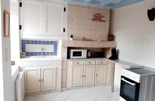 Sache House | Renovated house in pretty Touraine village