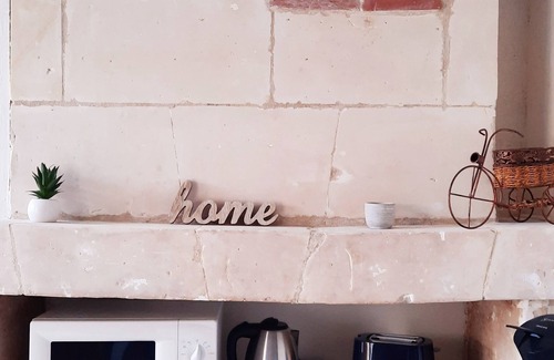 Sache House | Renovated house in pretty Touraine village