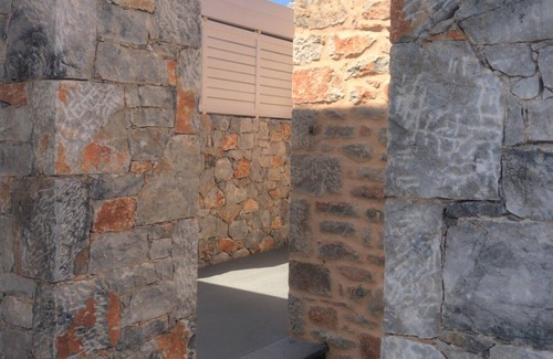 Kefalas House | Renovated old sheepfold, magnificent views over the Aegean Sea and shared swimming pool