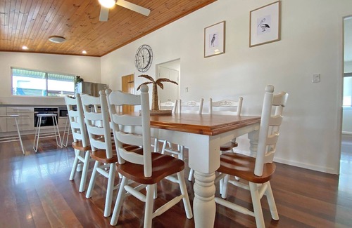 Amity Point House | Renovated Shack With All the Comforts of Home