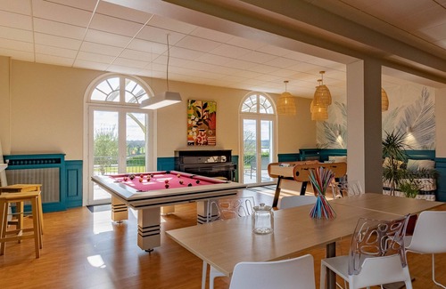 Cholet Cottage | Renovated villa in Cholet with private pool and lake view, ideal for 15 people