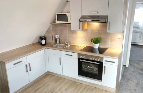 Glueckstadt Apartment | Rental-Standard-Private Bathroom