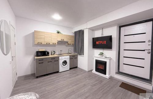 Riscani Apartment | RentHouse Apartments-Old Town Studio #1