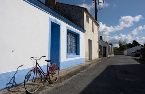 Bouin House | Renting a family house and garden in a coastal village Vendée