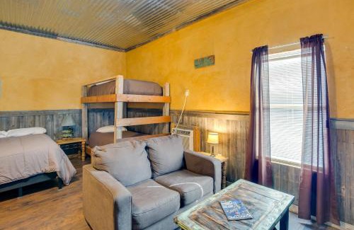 Cayuga Apartment | Reservoir Access Pet-Friendly Kerens Cabin!