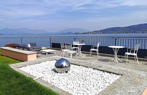 Meina Apartment | Residence Antico Verbano Three-room apartment Trilo for 6 persons