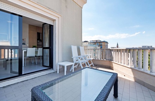 Marina Centro Apartment | Residence, at only 50 meters from the beach and the sea, at Marina Centro.