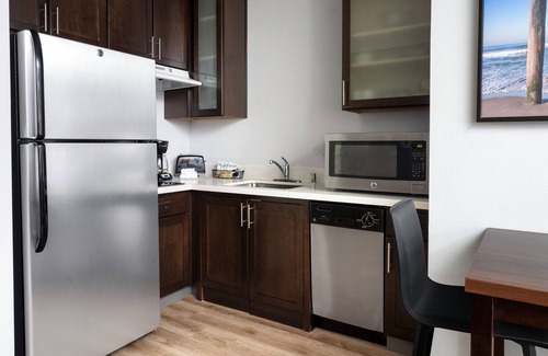 North Redondo Hotel | Residence Inn by Marriott Los Angeles Redondo Beach