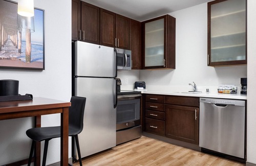 North Redondo Hotel | Residence Inn by Marriott Los Angeles Redondo Beach