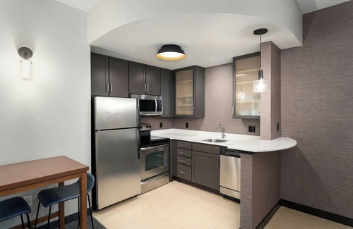 Gainesville Hotel | Residence Inn by Marriott Gainesville I-75