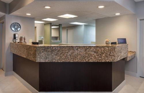 Glenwood Grove - North Iris Hotel | Residence Inn by Marriott Boulder