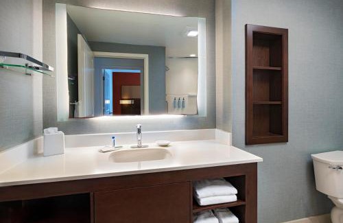 Aksarben - Elmwood Park Hotel | Residence Inn by Marriott Omaha Aksarben Village