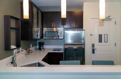 Avon Hotel | Residence Inn Cleveland Avon at The Emerald Event Center