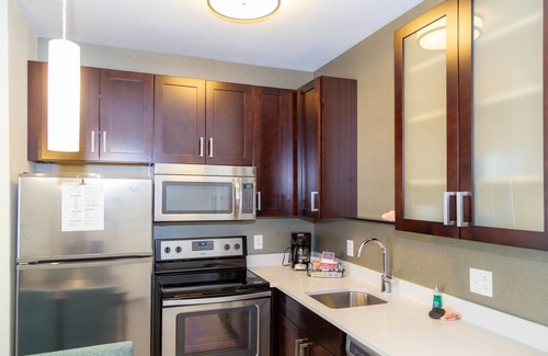 Avon Hotel | Residence Inn Cleveland Avon at The Emerald Event Center