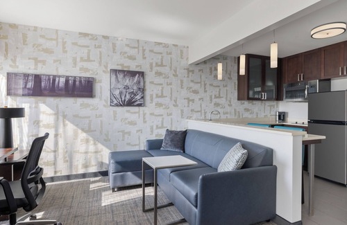 East Bronx Hotel | Residence Inn New York The Bronx At Metro Center Atrium
