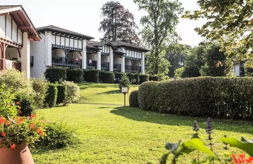 Uhart-Cize Apartment | Residence Le Parc d'Arradoy - maeva Home - Comfort Studio (5 People)