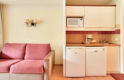Uhart-Cize Apartment | Residence Le Parc d'Arradoy - maeva Home - 2-room apartment for 4 people - Comfort