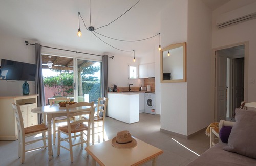 Santa Giulia House | Residence Marina di Santa Giulia