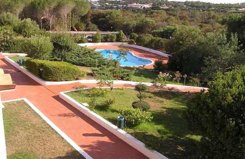 Baja Sardinia Apartment | Residence Pinnetta - 4-seater apartment with free pool and WiFi