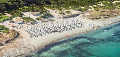 Arborea Apartment | Residence with swimming-pool in Arborea just 300 meters from the beach