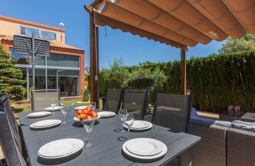 Bonmont Terres Noves House | Residencial Blau by Interhome