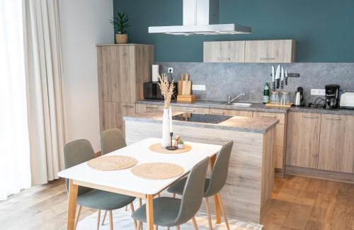 Bad Zwischenahn Apartment | Residenz - Windbrecher - Terrasse - Sauna - Parkplatz