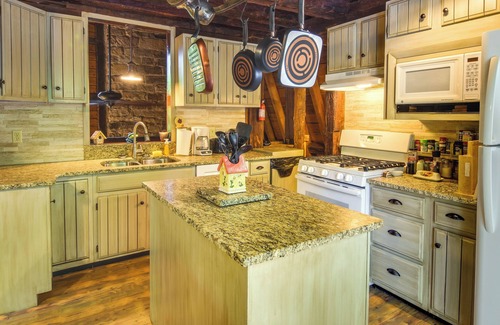 Treasure Lake Cabin | Resort Amenities: Family-Friendly DuBois Cabin