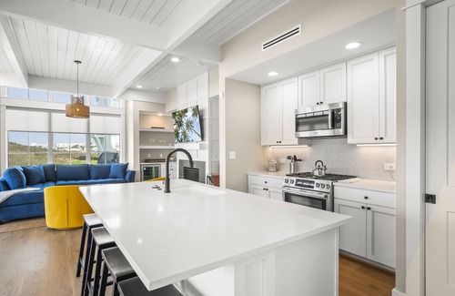 Port Aransas Cabin | Resort Pools, Pet Friendly, Golf Cart Boardwalk to the Beach
