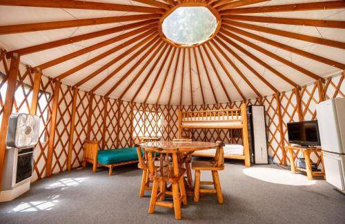 Hiouchi Resort | Resort ∙ Redwood Meadows RV Resort