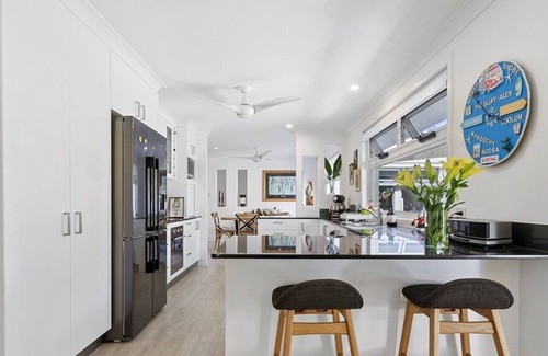 Twin Waters Apartment | Resort Style Home With Pool Twin Waters