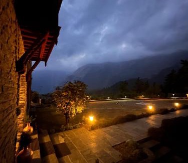 Mustang Resort | Resort Thasang Village