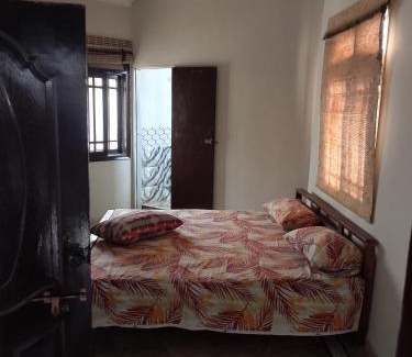 Gulshan-e-Iqbal House | Rest & stay