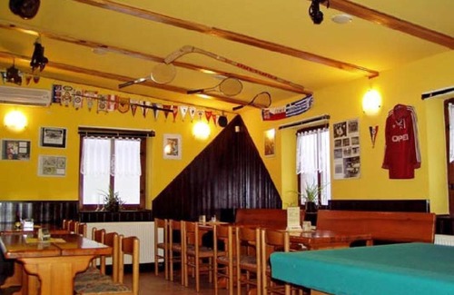 Mikulasovice House | Restaurace a Penzion u Vladaru