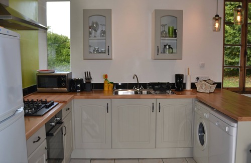 Auriolles Cottage | Restful and relaxing holiday cottage in South West France with swimming pool
