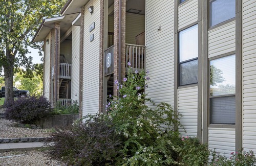Table Rock Condo | Retreat at the Pointe – In the heart of the Ozarks | Nearby Famed Branson Attrac