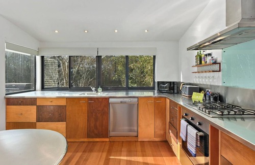 Legana House | Retreat by the River
