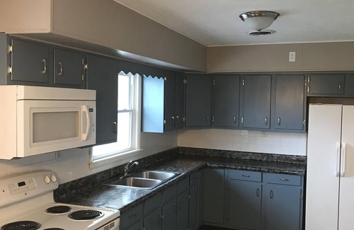 Grantsburg House | Retreat, Relax, Refresh in this cozy country home. Dixon Springs Cabins