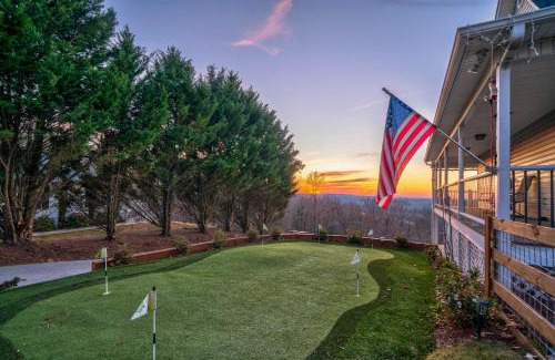 East Ellijay House | Retreat to Ellijay with stunning sunset views