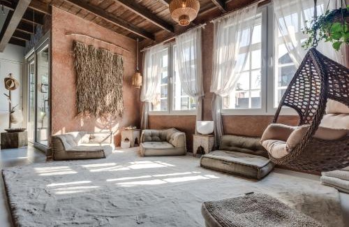 Lith House | RetreatHouse