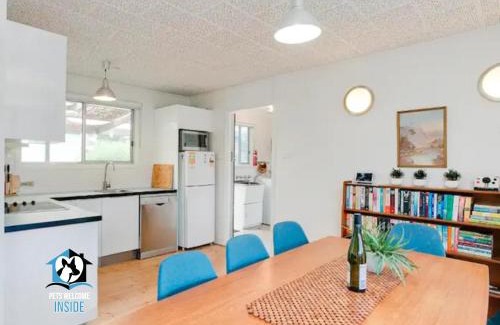 Port Elliot House | Retro Groovy Pad Pt Elliot