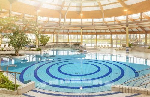 Lobbe Apartment | Rex Rugia FeWo15-3 mit Schwimmbad und Saunanutzung im AHOI-Erlebnisbad Sellin