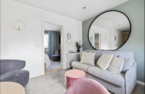 Downtown House | Reykjavík Center, King bed, 65" TV with Netflix